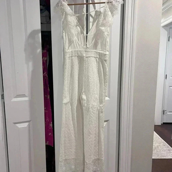 Nightcap Size XS- NWOT white lace jumpsuit - Picture 3 of 4